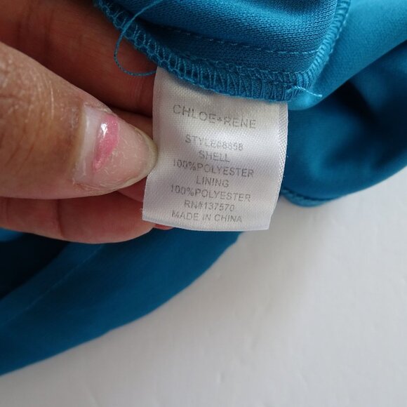 Chloe Rene Sleeveless Pleated V-Neck Blue Shift Dress Women Size M Lined Flowing - Picture 6 of 9